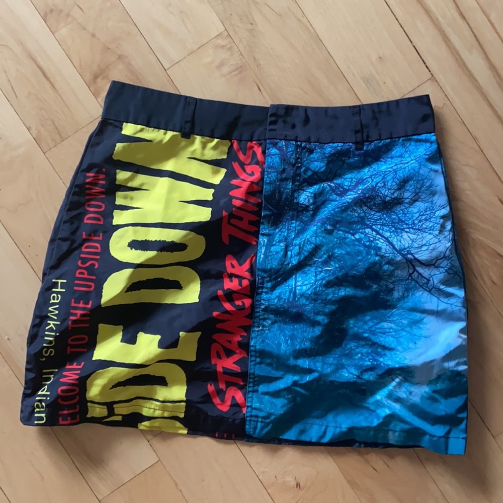 Nwot Stranger Things The Upside Down Novelty Skirt - image 5